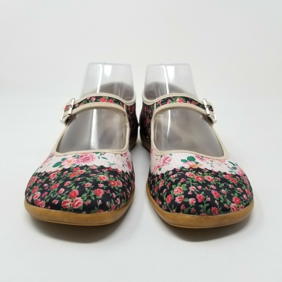 Hot Chocolate Design Women's Mary Jane Flat Shoes - Picture 3 of 7